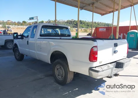 2015 Ford F-250 Xl из США, поврежденный, VIN 1FT7X2B68FEC98557